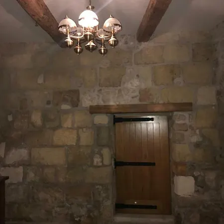 Du Couvent Bed & Breakfast *
